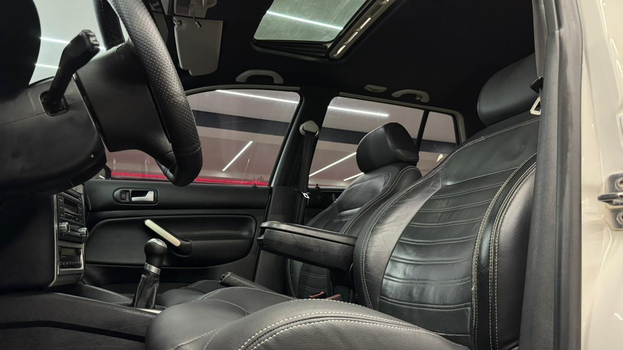 Volkswagen GOLF 17