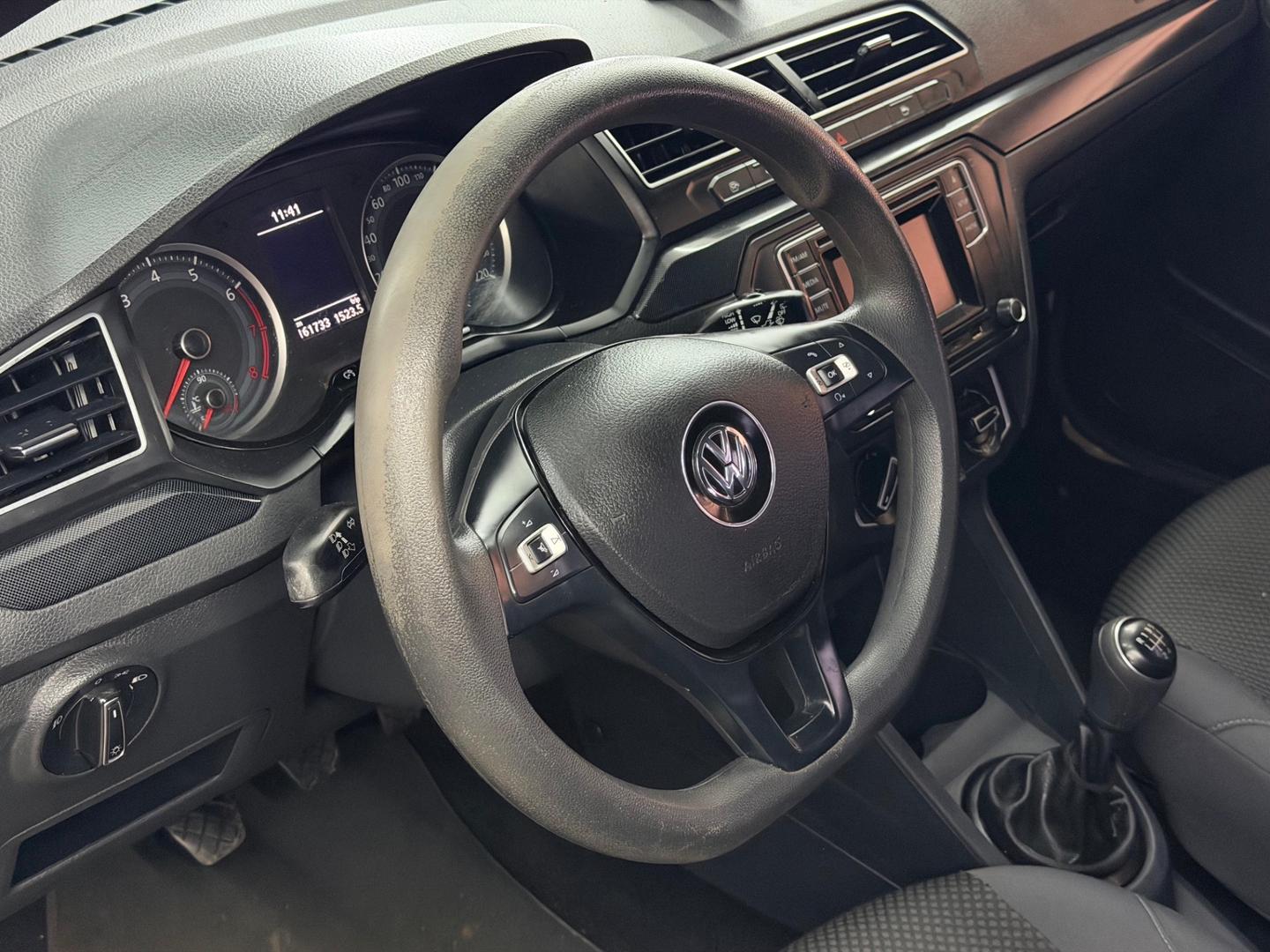Volkswagen NOVO 15