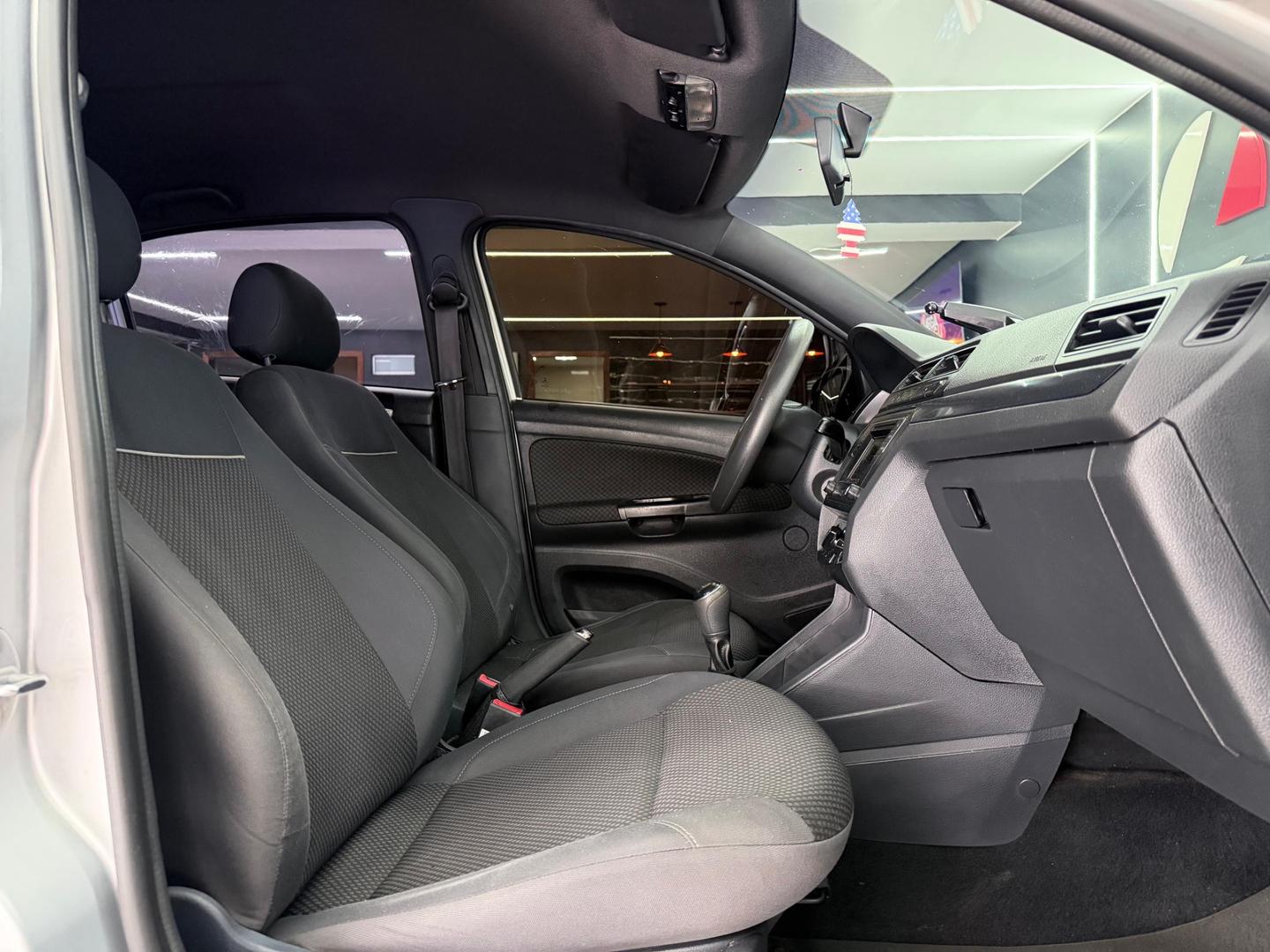 Volkswagen NOVO 21