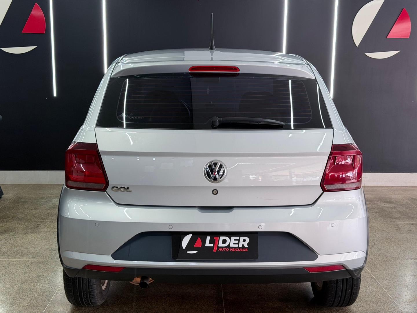 Volkswagen NOVO 5