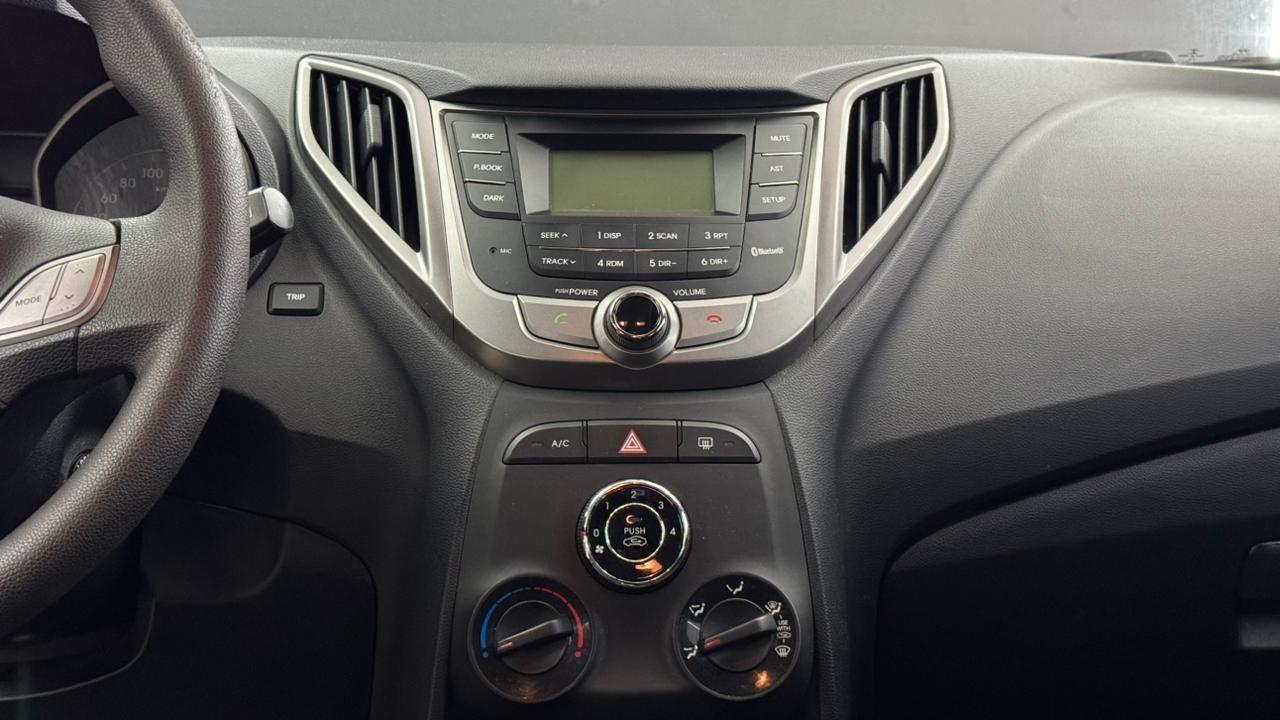 Hyundai HB20 18
