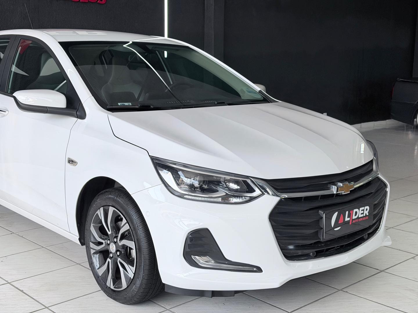 Chevrolet ONIX 4
