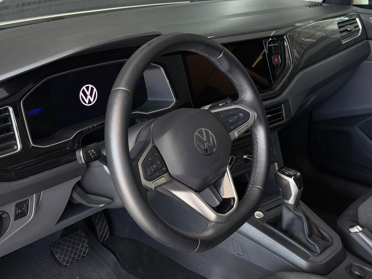Volkswagen POLO 14