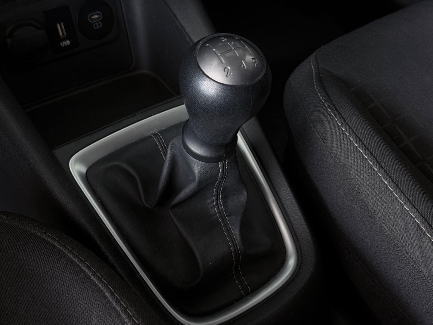 Hyundai HB20 15