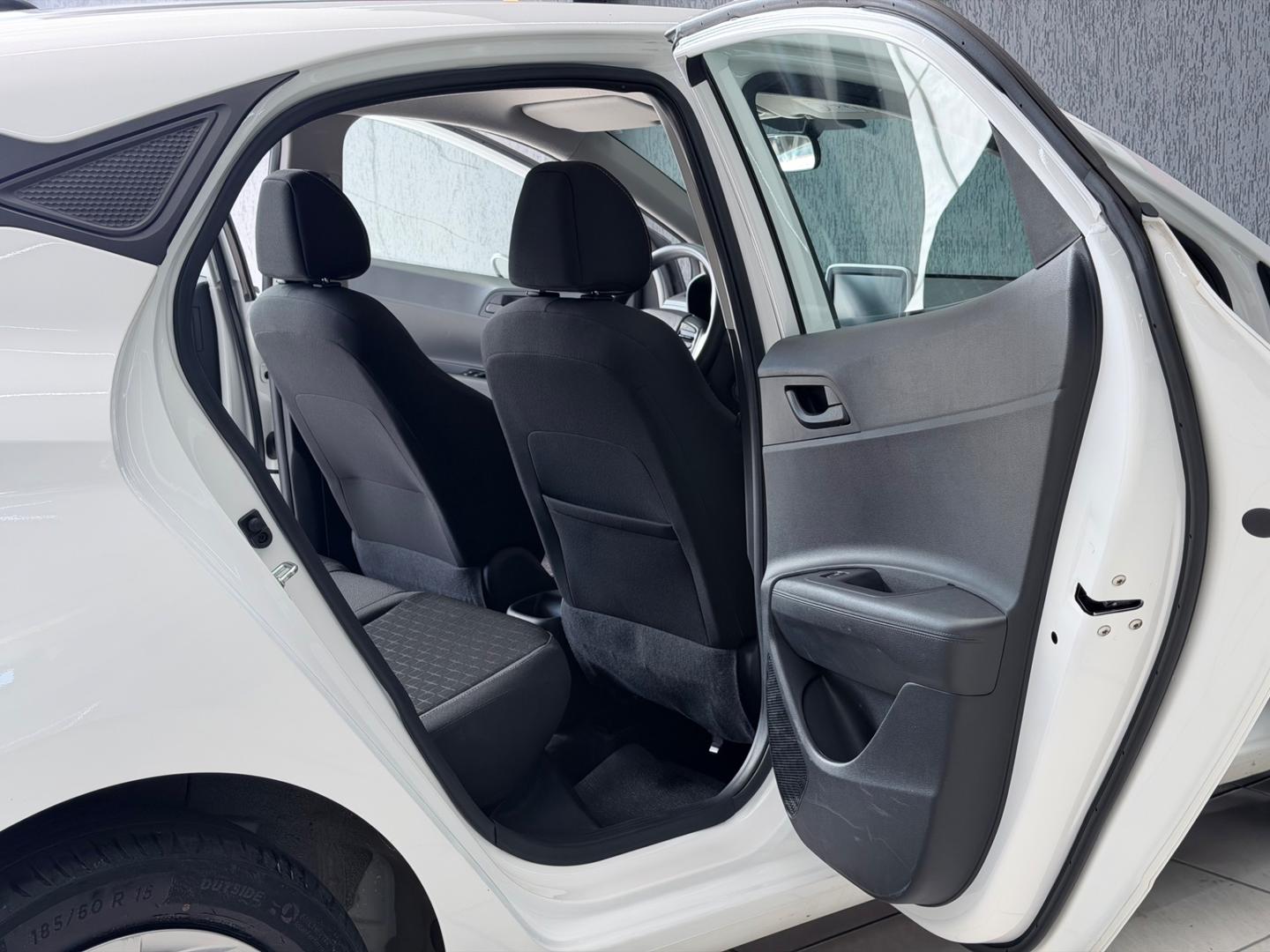 Hyundai HB20 23