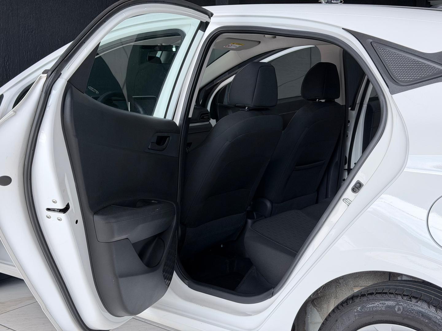 Hyundai HB20 25