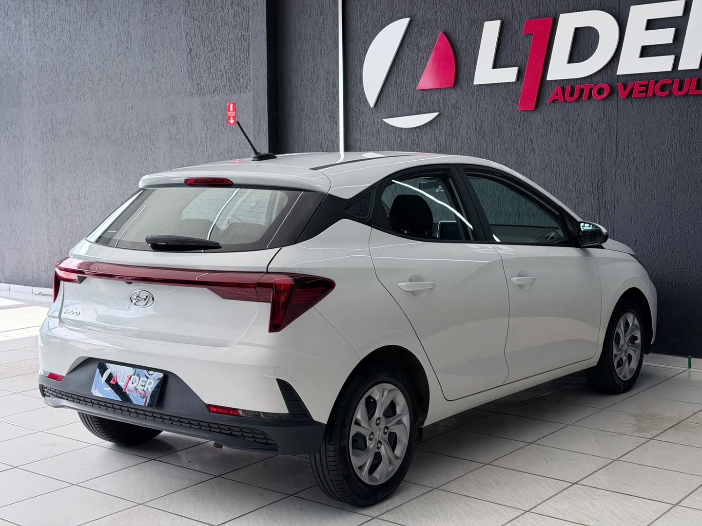 Hyundai HB20 8