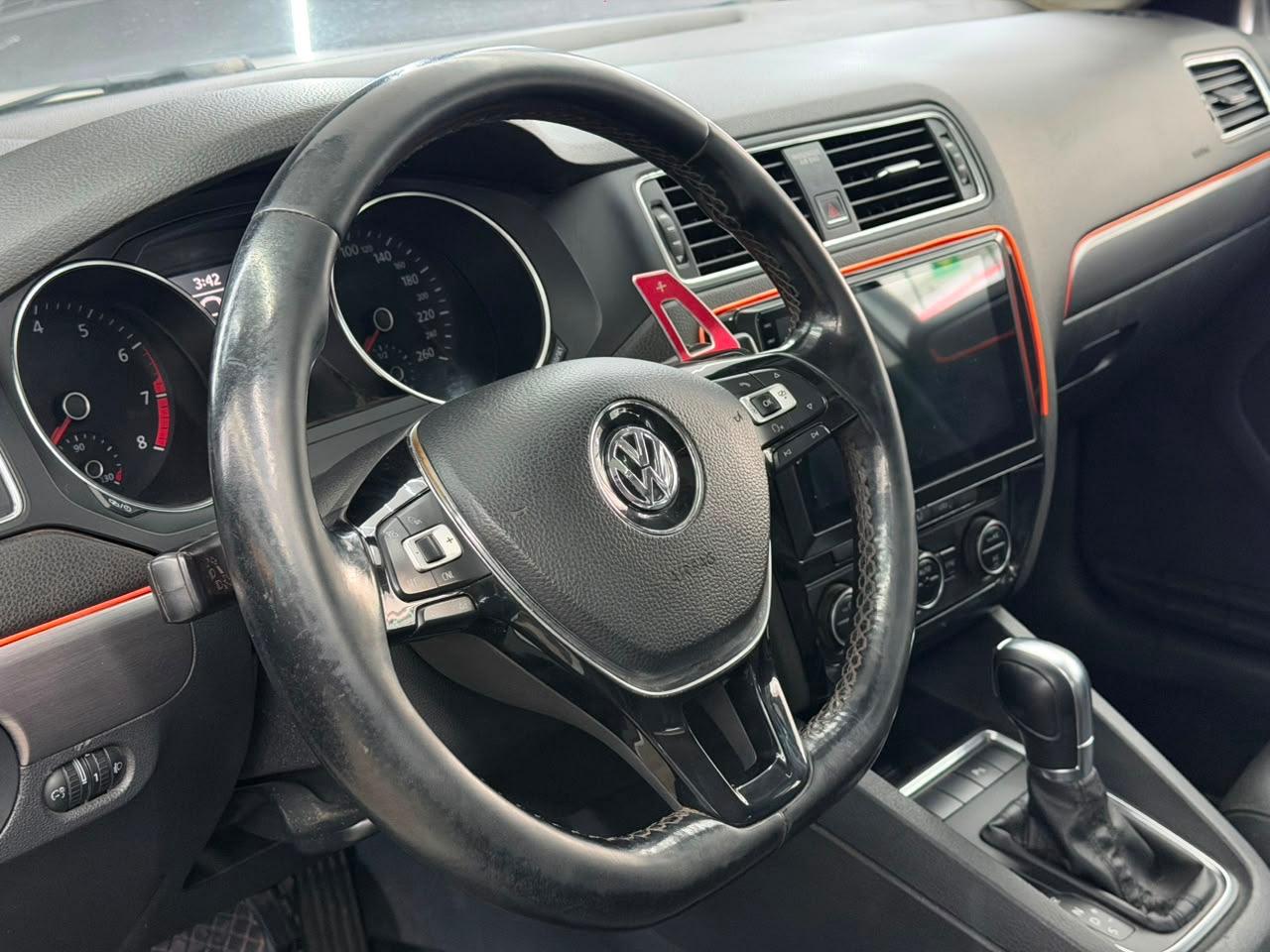 Volkswagen JETTA 8