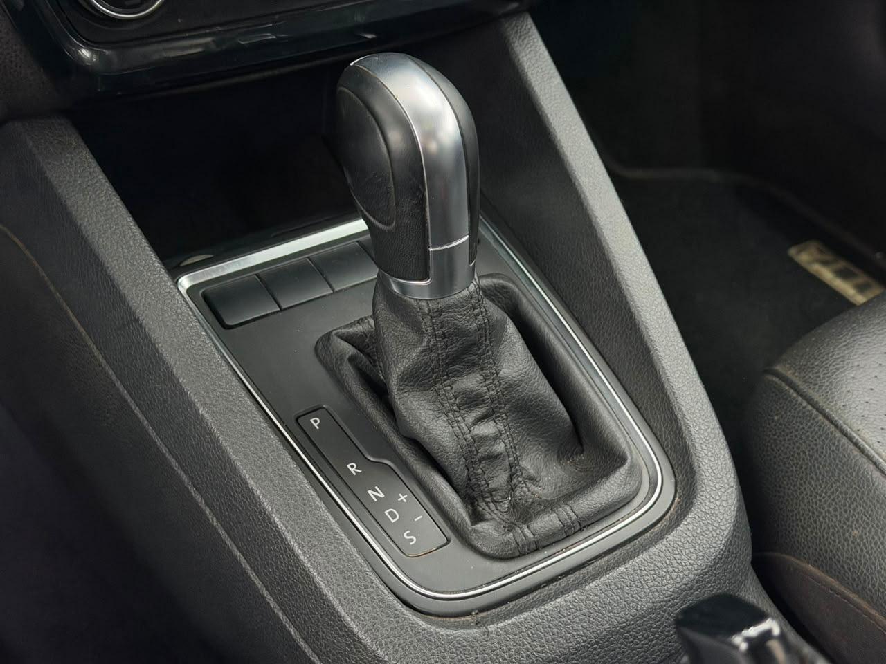 Volkswagen JETTA 9