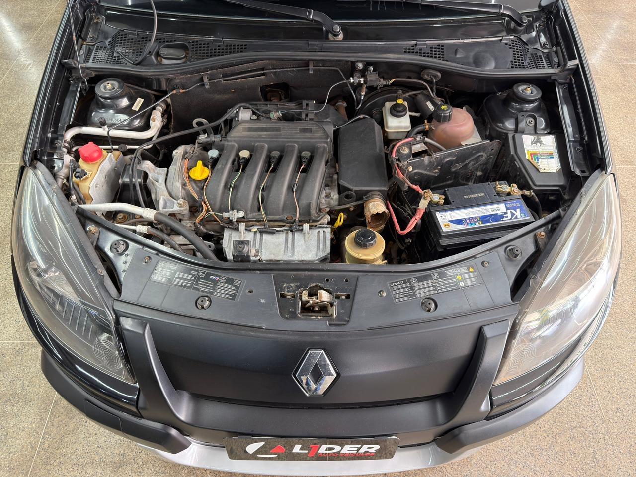 Renault SANDERO 17