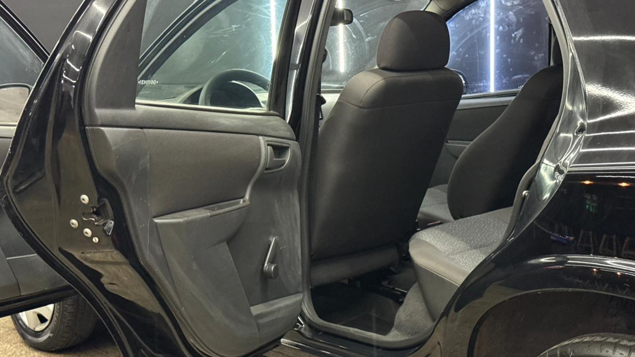Chevrolet CELTA 23