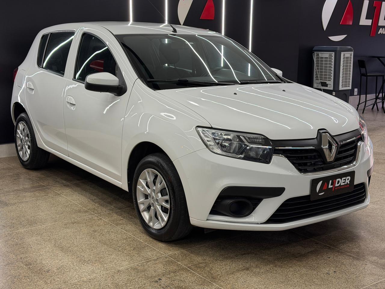 Renault SANDERO 18