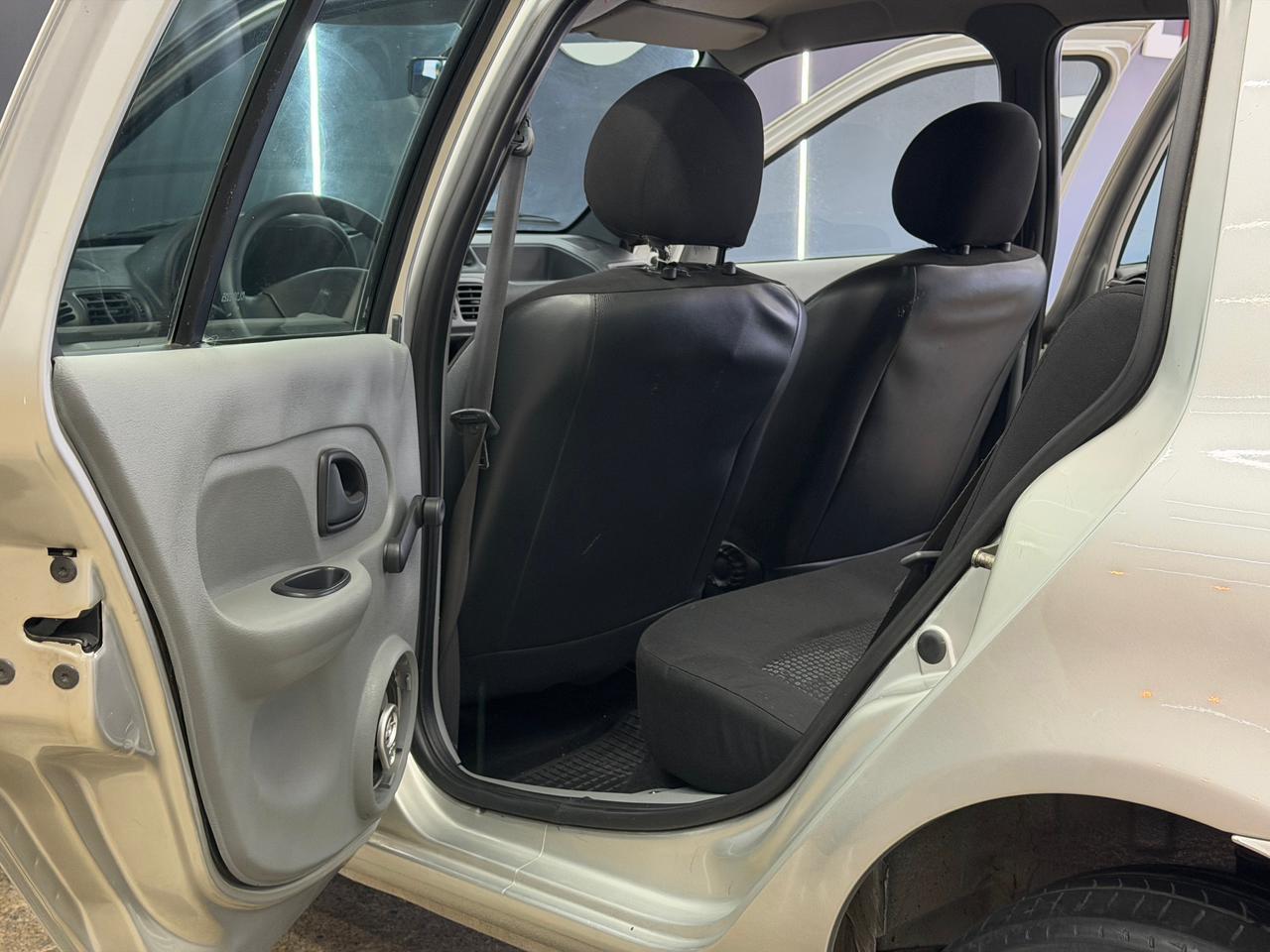 Renault CLIO 22