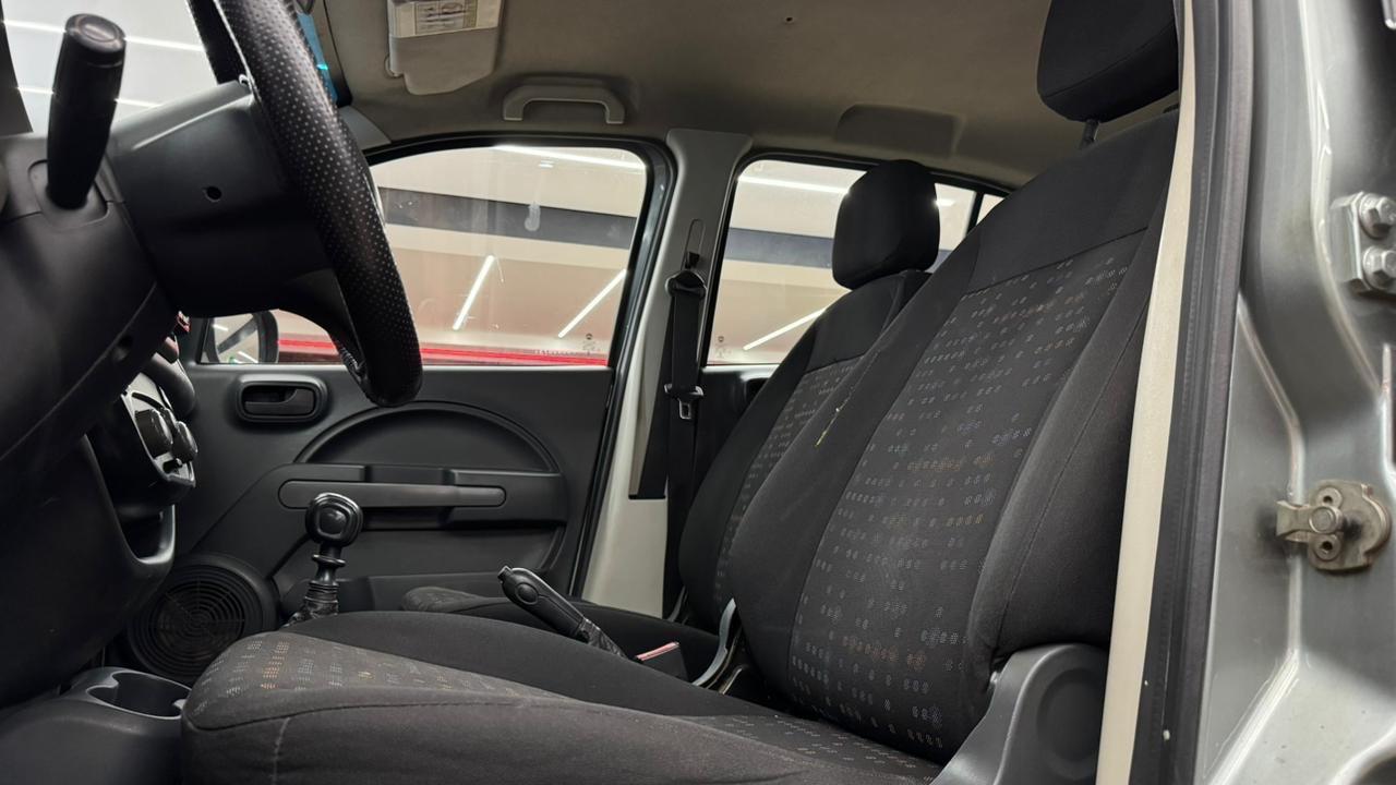 Fiat UNO 13