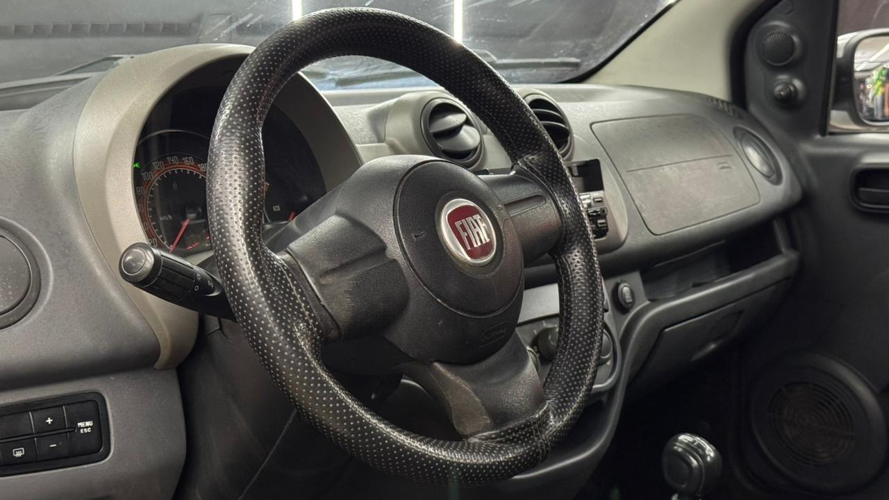 Fiat UNO 16