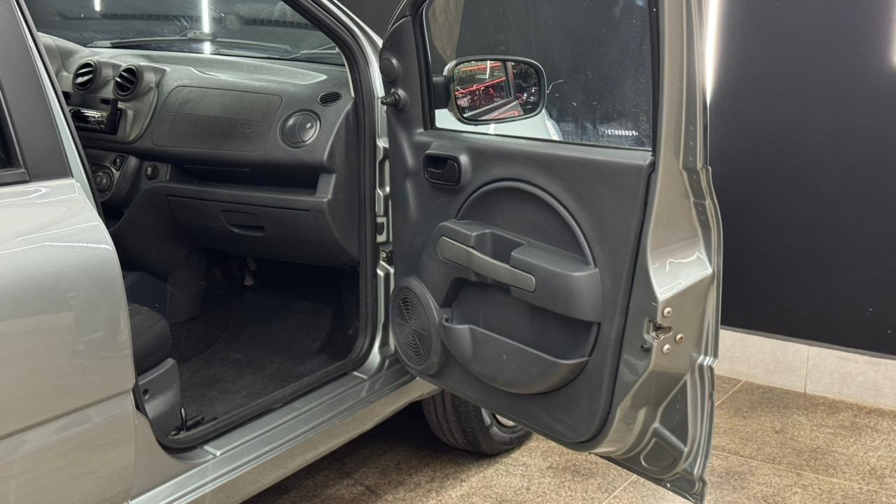 Fiat UNO 21