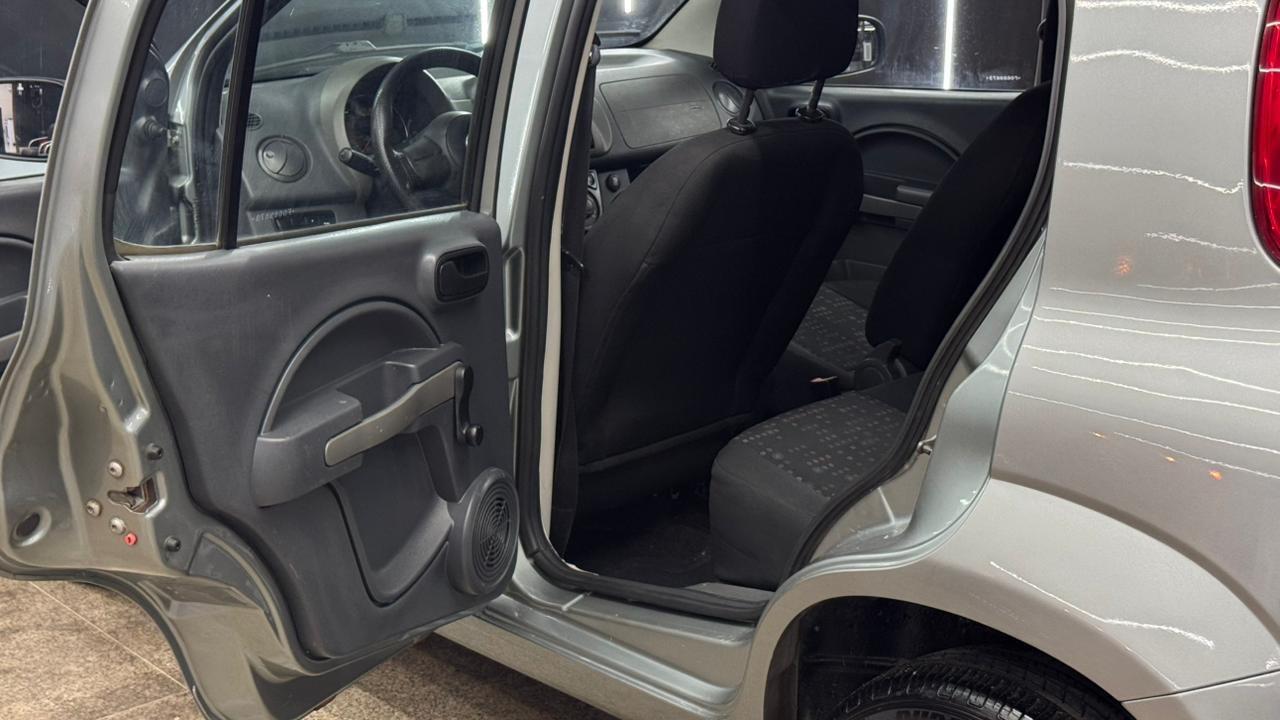 Fiat UNO 22