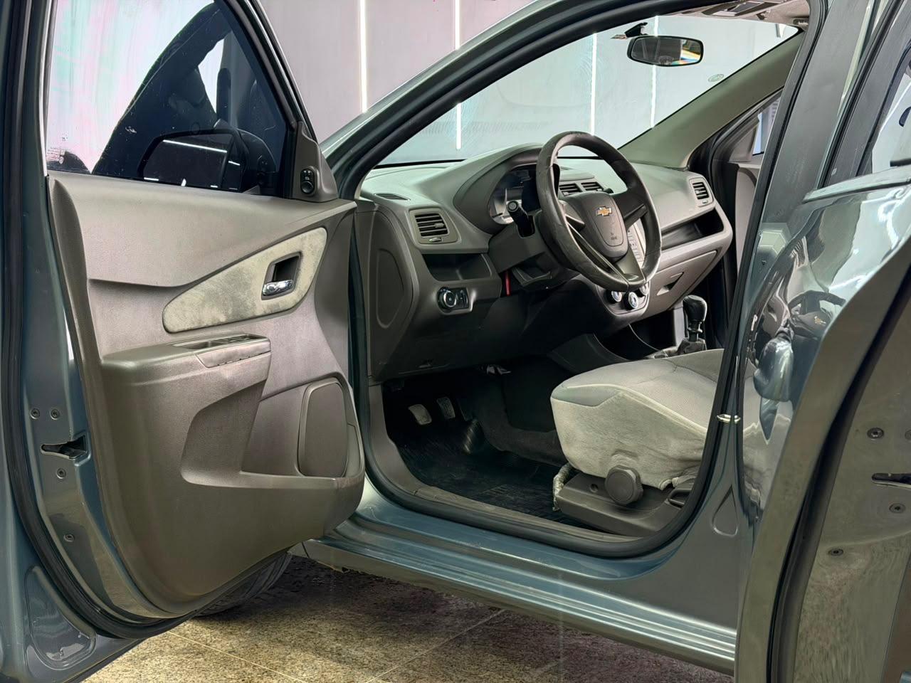 Chevrolet COBALT 12