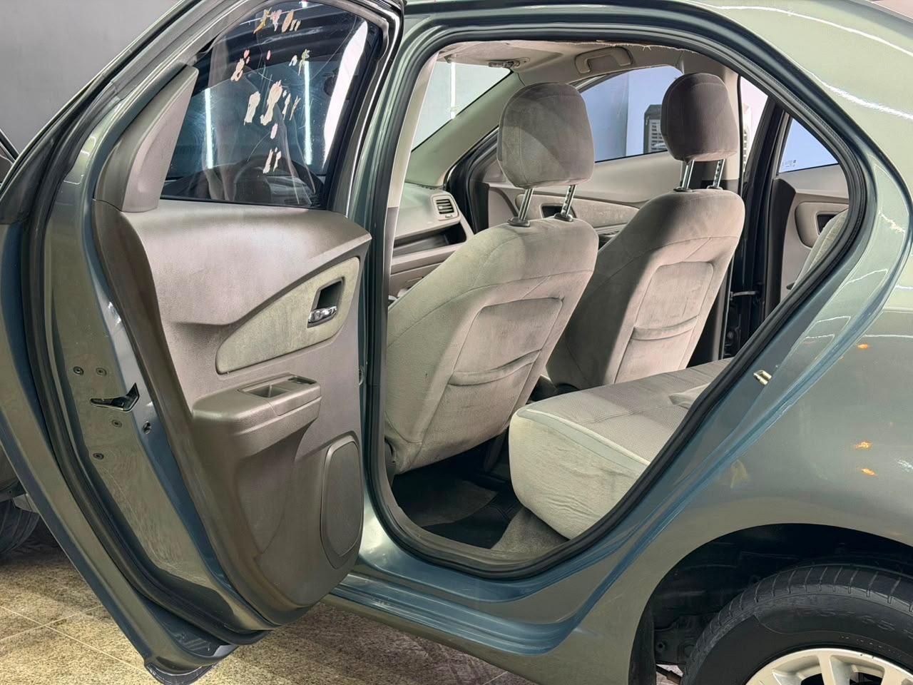 Chevrolet COBALT 24