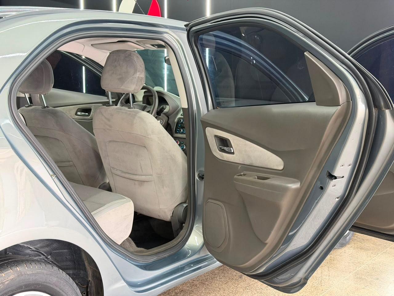 Chevrolet COBALT 6