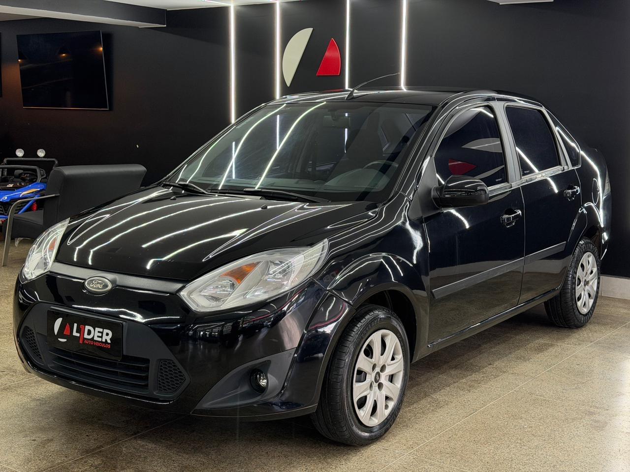 Ford FIESTA 12