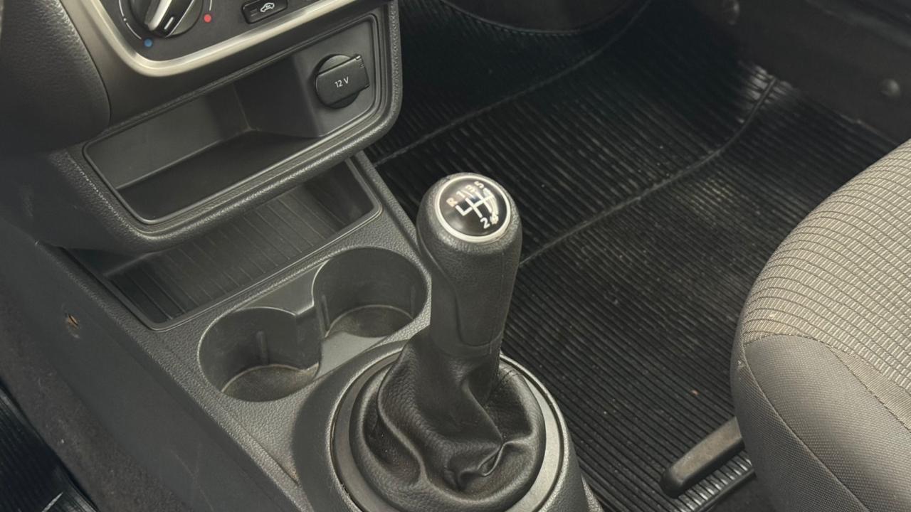 Volkswagen NOVO 12