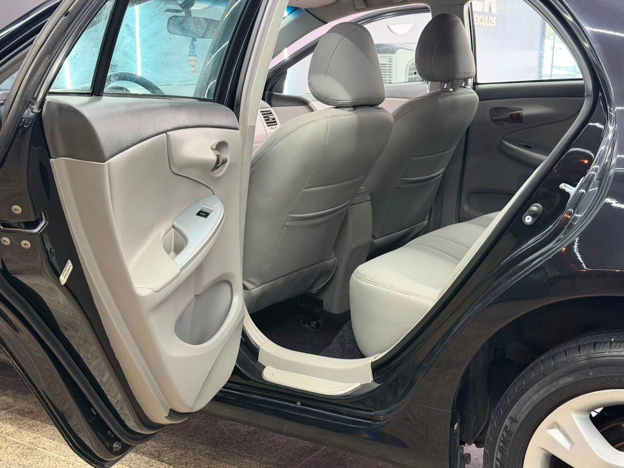 Toyota COROLLA 12