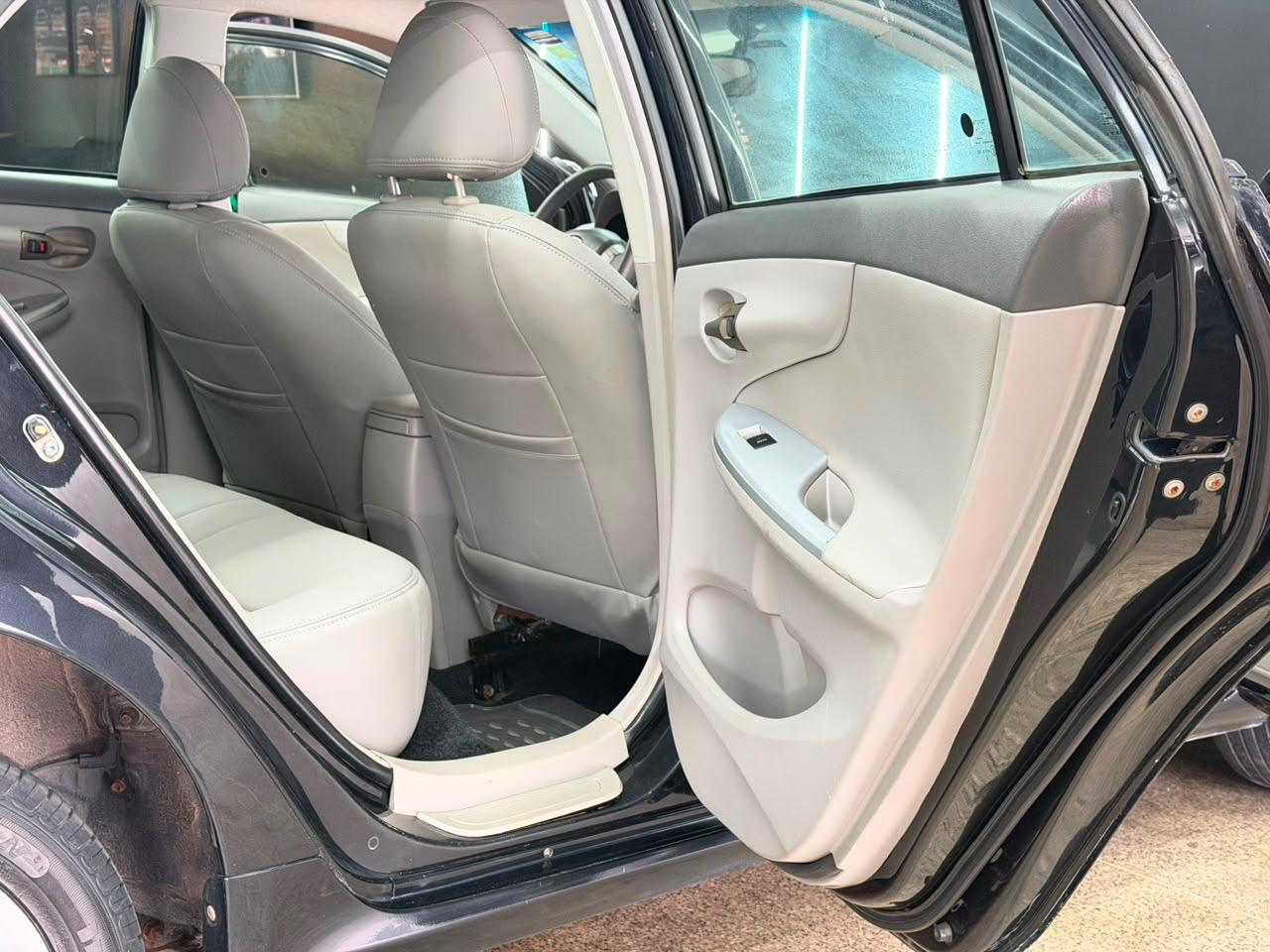 Toyota COROLLA 5