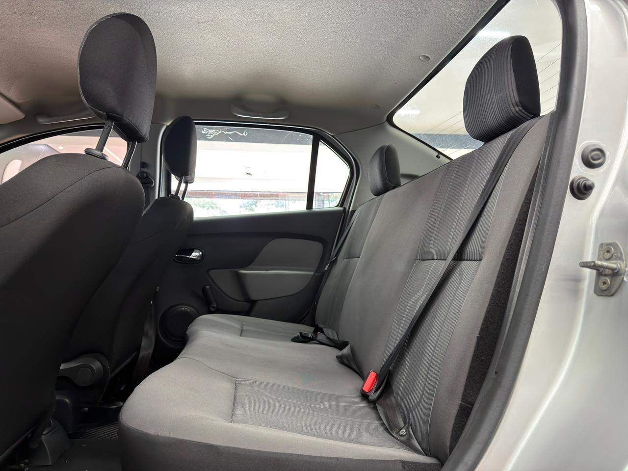 Renault LOGAN 15