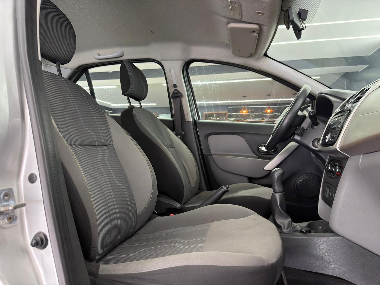 Renault LOGAN 16