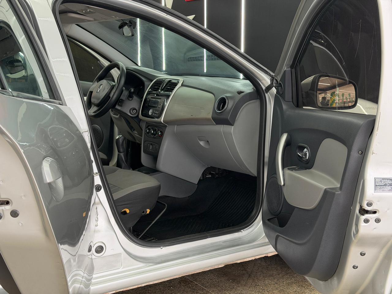 Renault LOGAN 18