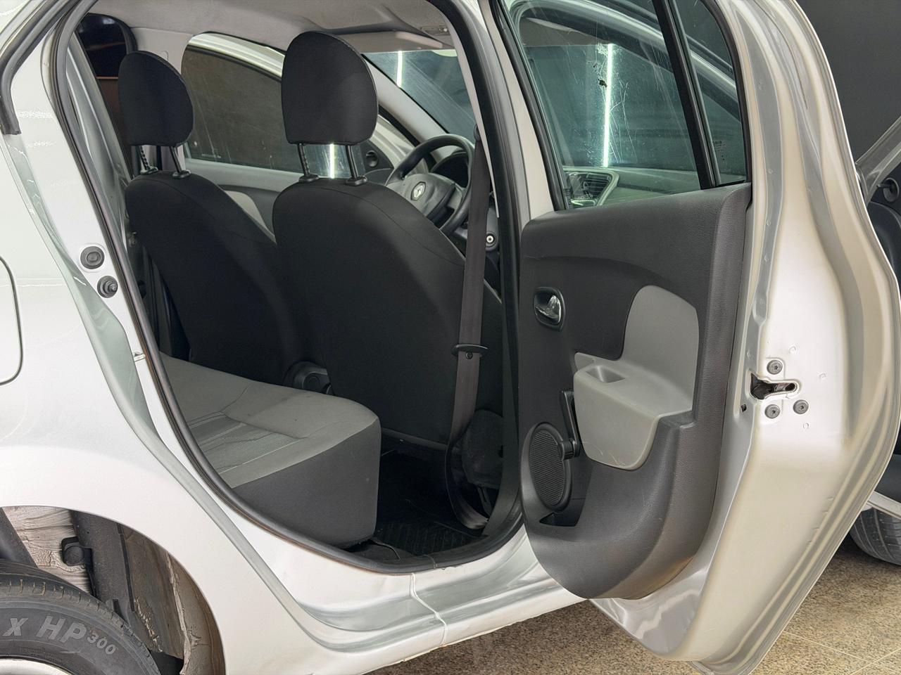 Renault LOGAN 22