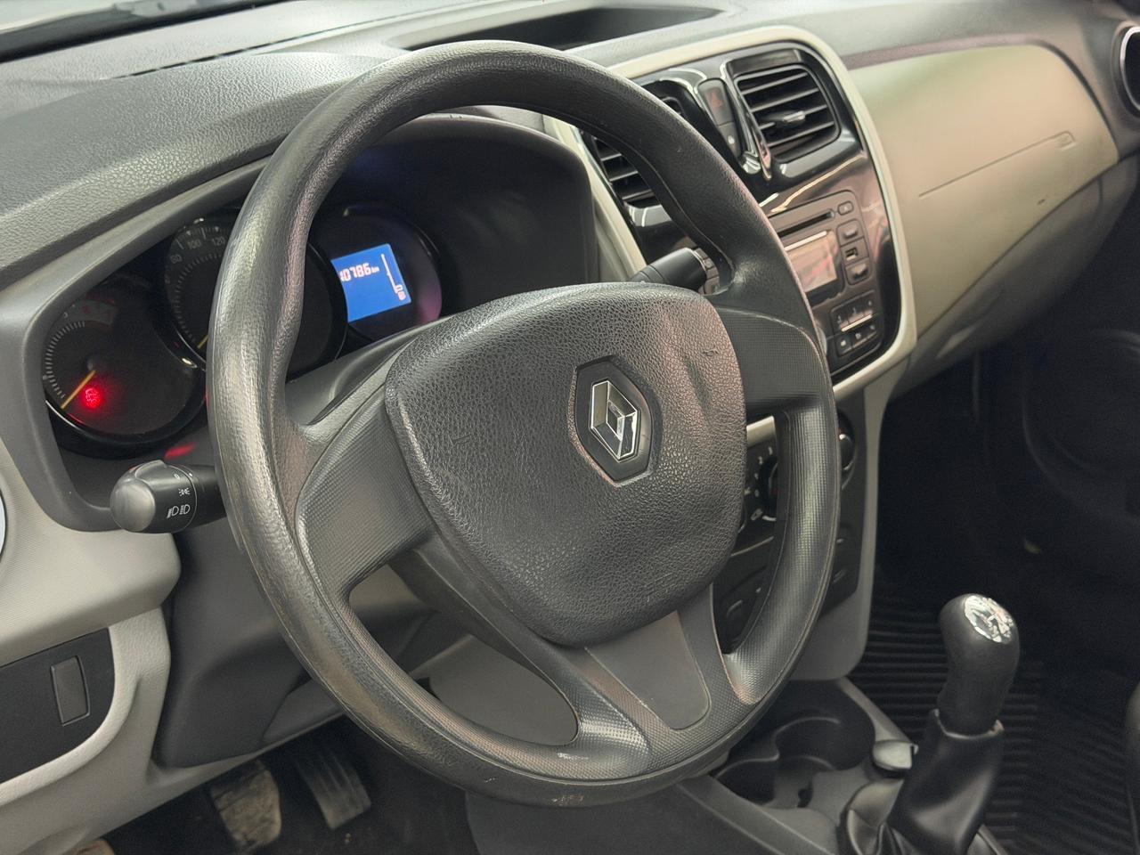 Renault LOGAN 8