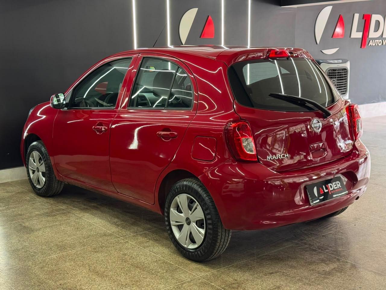Nissan MARCH 21