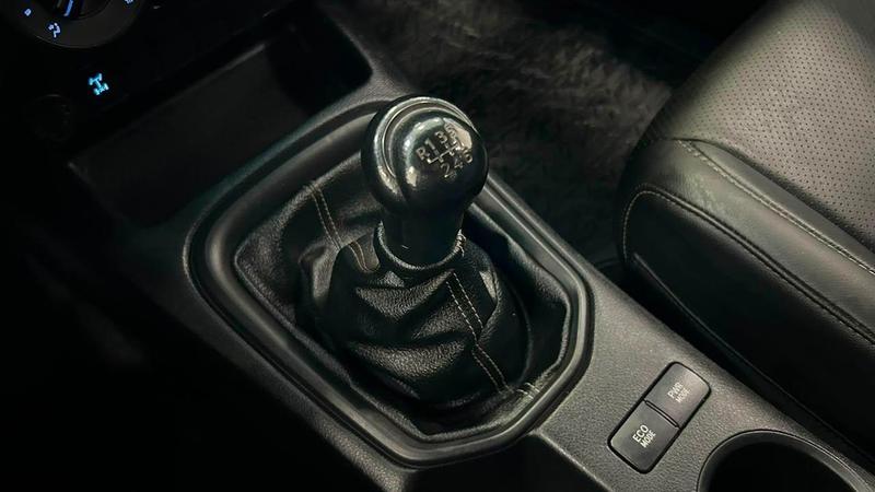Toyota Hilux Cd 4X4 2.8 Diesel Mec. - foto 19