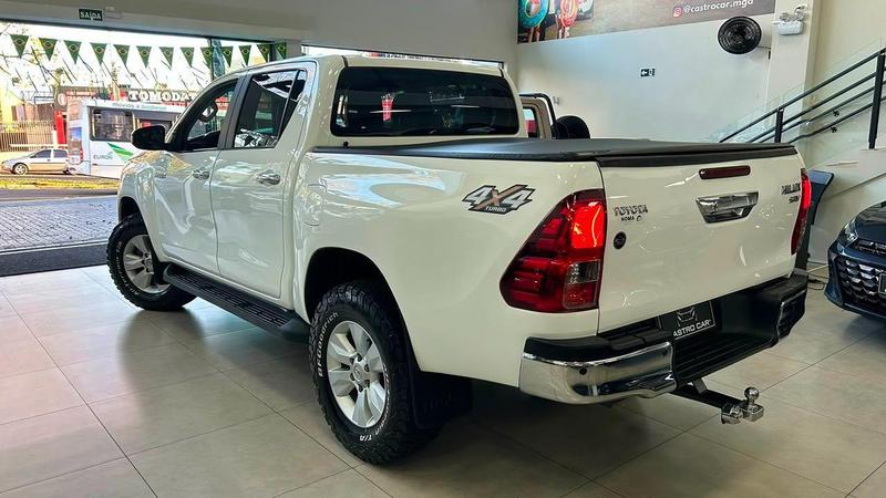 Toyota Hilux Cd 4X4 2.8 Diesel Mec. - foto 7