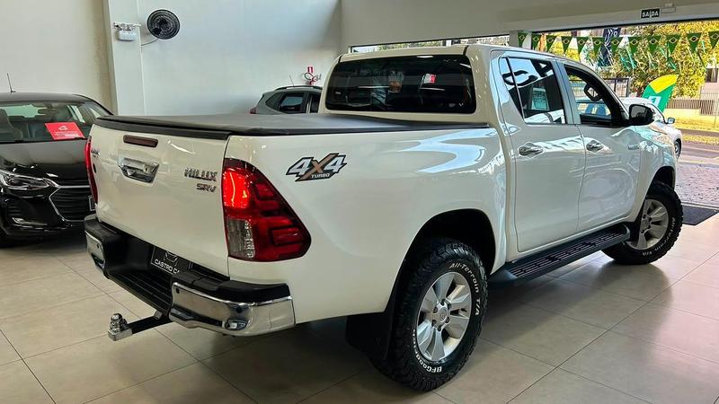 Toyota Hilux Cd 4X4 2.8 Diesel Mec. - foto 6