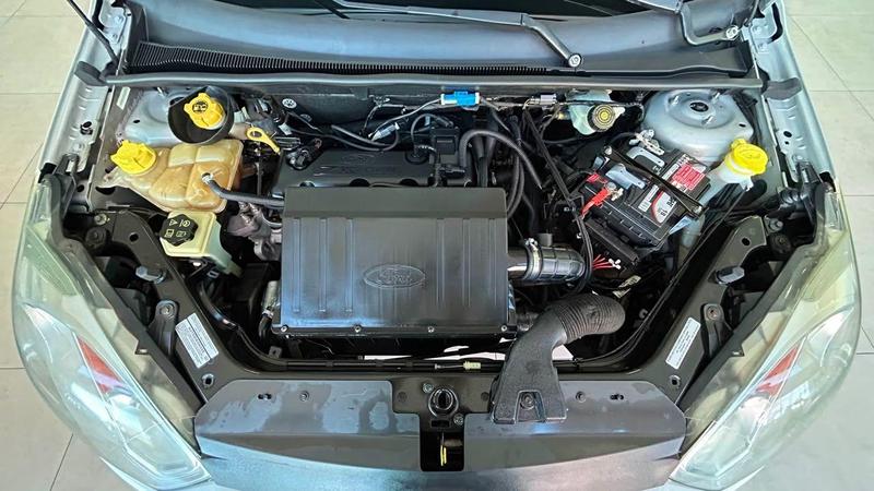 Ford Fiesta 1.6 Flex - foto 3