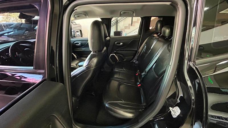 Jeep Renegade Sport 1.8 4X2 Flex 16V Mec. - foto 11