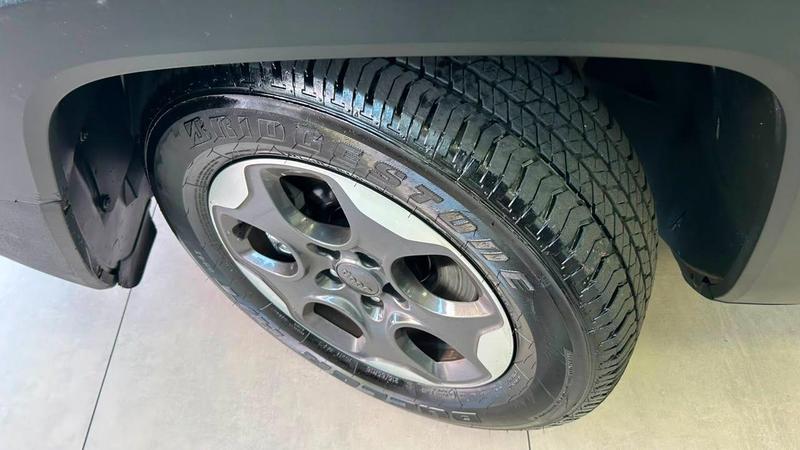 Jeep Renegade Sport 1.8 4X2 Flex 16V Mec. - foto 9