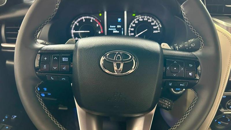 Toyota SW4 Srx 4X4 2.8 TDI 16V Dies. Aut. - foto 16