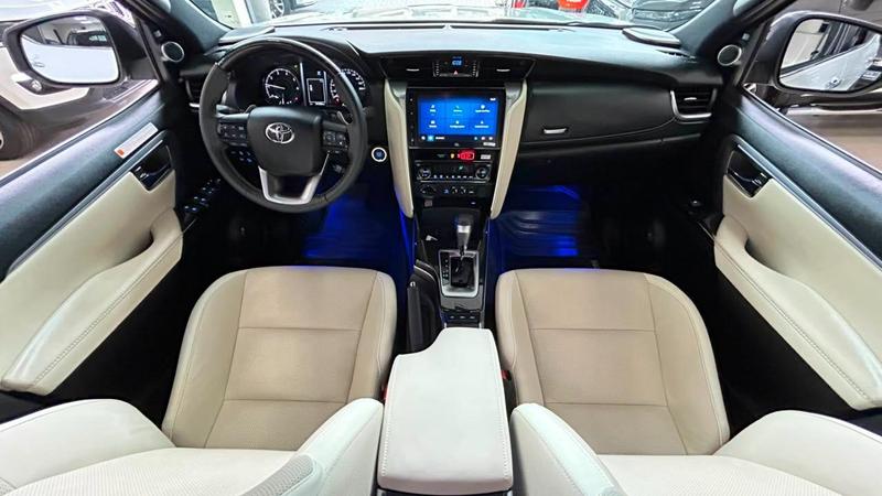 Toyota SW4 Srx 4X4 2.8 TDI 16V Dies. Aut. - foto 14