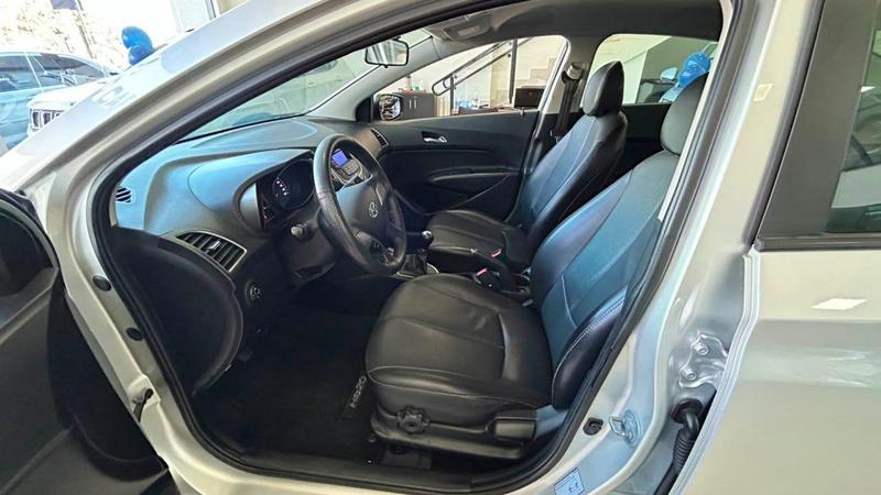 Hyundai HB20S Copa Do Mundo 1.0 Flex 12V Mec. - foto 10