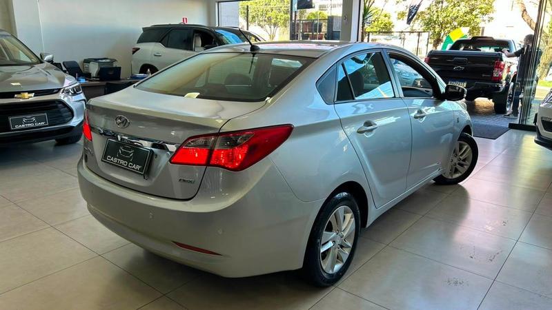 Hyundai HB20S Copa Do Mundo 1.0 Flex 12V Mec. - foto 6