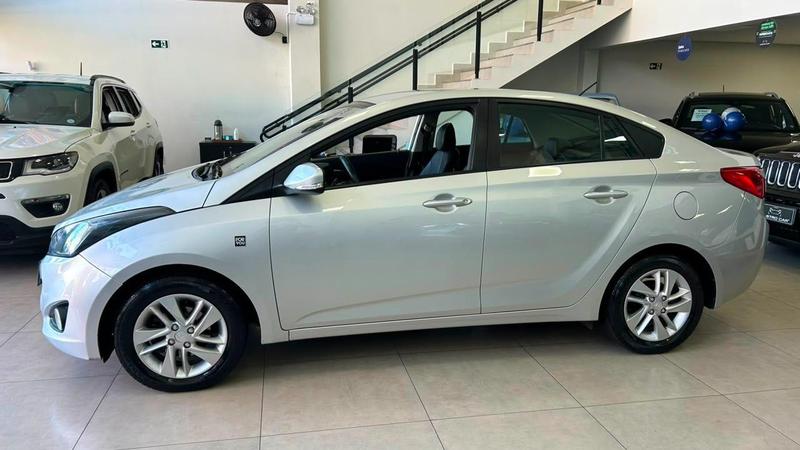 Hyundai HB20S Copa Do Mundo 1.0 Flex 12V Mec. - foto 4
