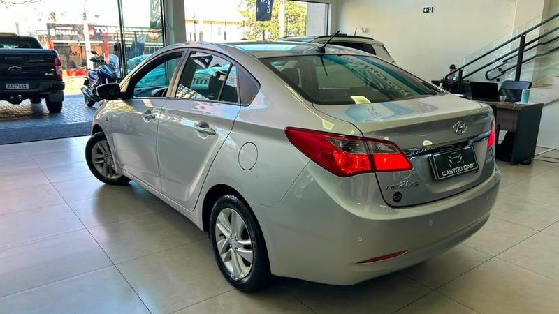 Hyundai HB20S Copa Do Mundo 1.0 Flex 12V Mec. - foto 7