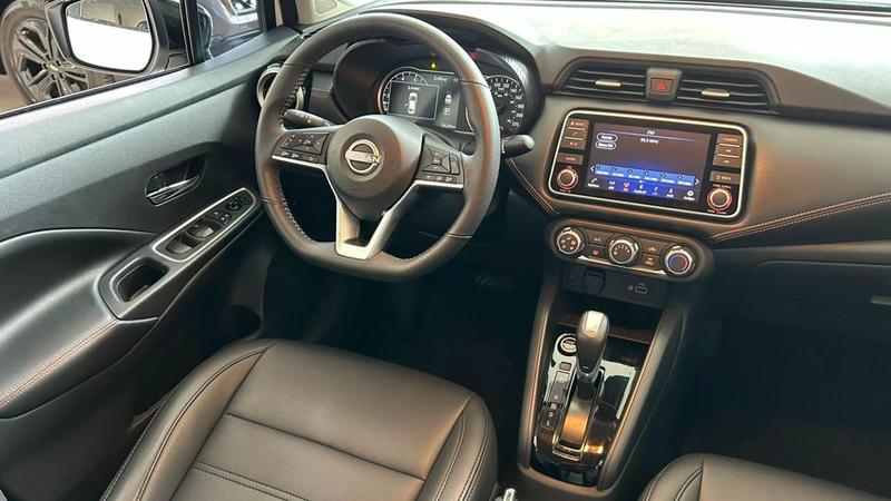 Nissan Versa Sr 1.6 16V Flex Automático - foto 15
