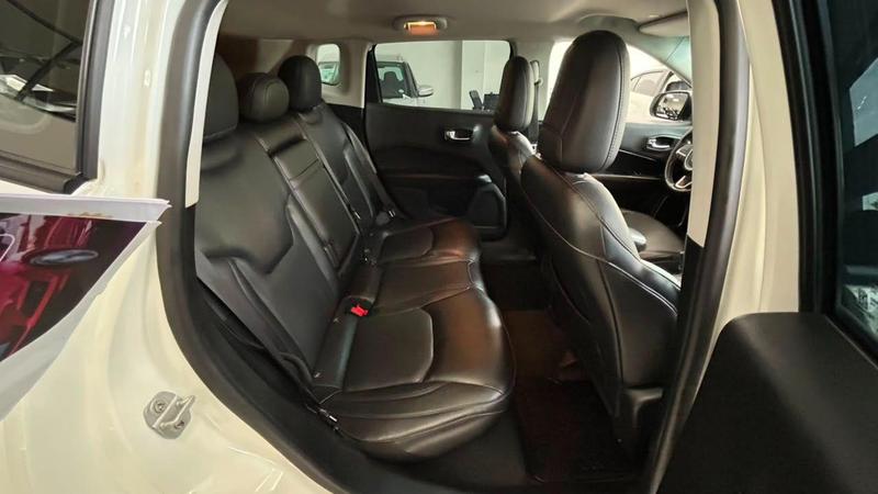 Jeep Compass Limited D - foto 12
