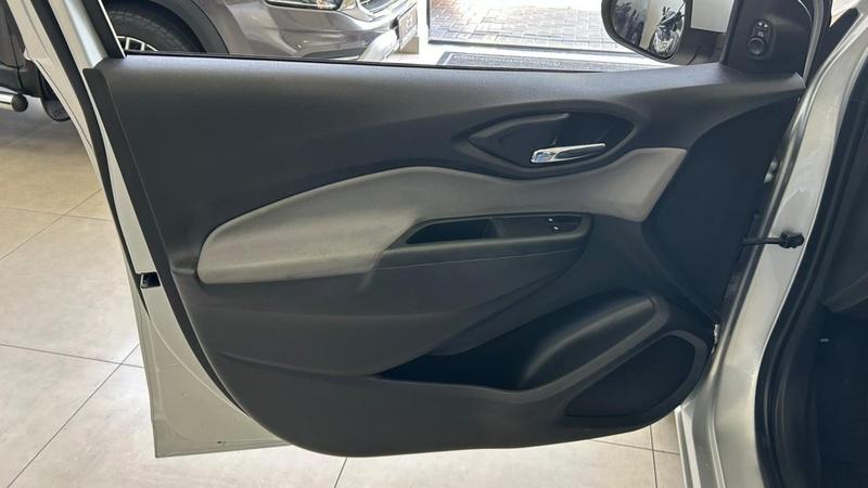 Chevrolet Onix 14at LT - foto 10