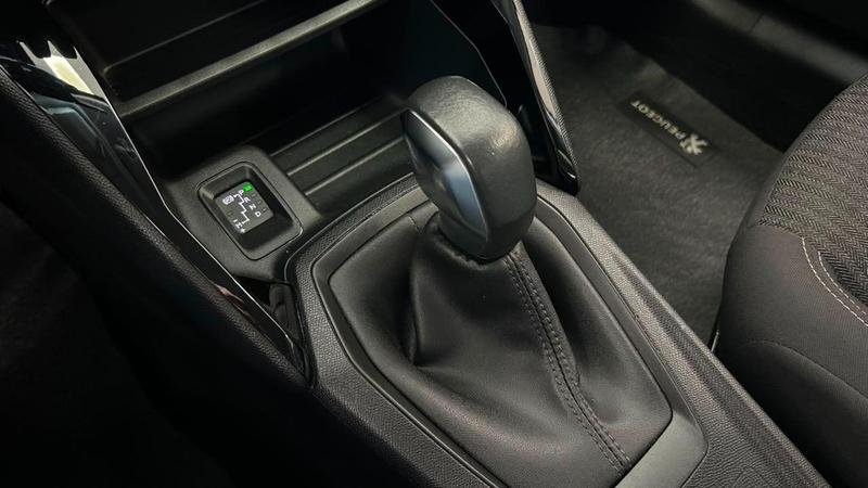 Peugeot 208 Active - foto 17